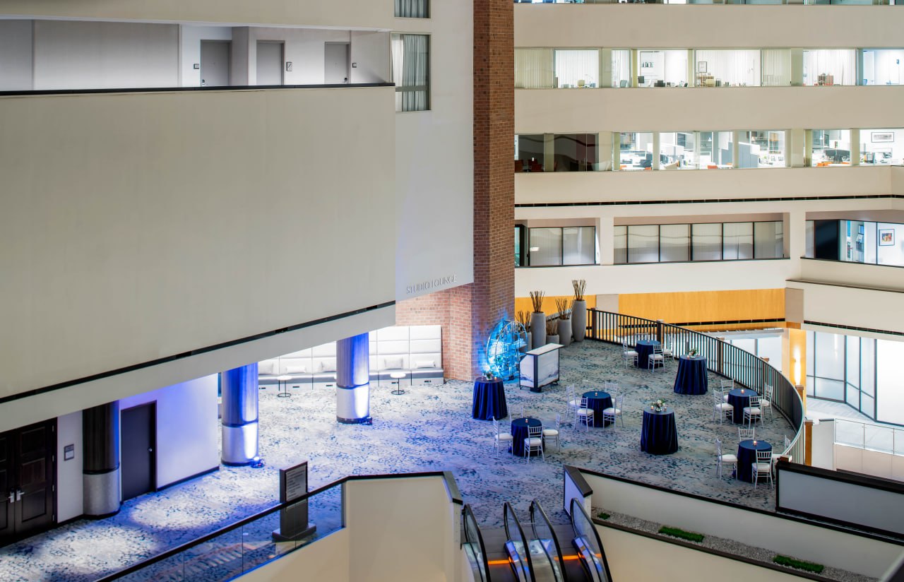 Hyatt Regency Indianapolis lobby
